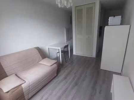 studio 1 pièce 17 m²