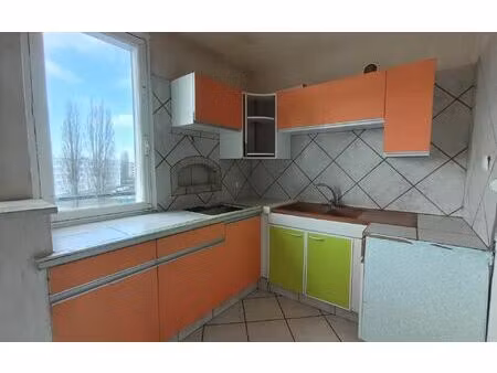 appartement chauny 71 m² t-3 à vendre  44 900 €