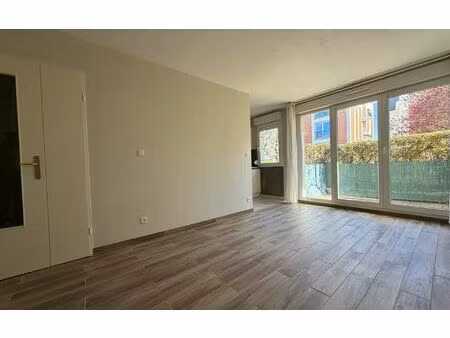 location appartement  39.3 m² t-2 à noisy-le-grand  900 €