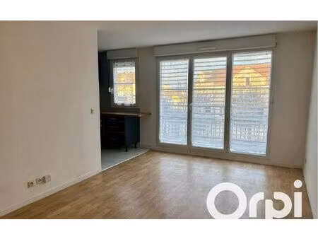 location appartement  41.23 m² t-2 à trappes  850 €