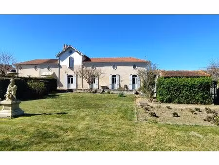 maison vic-en-bigorre m² t-8 à vendre  269 000 €