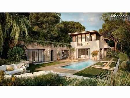 villa 5 pièces 168 m²