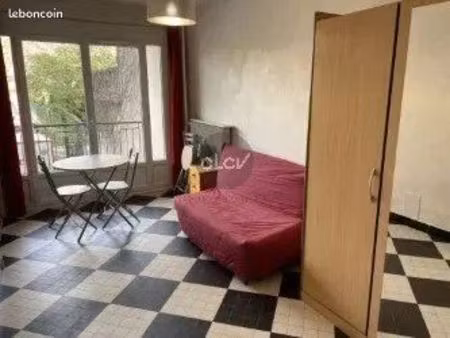 studio 1 pièce 22 m²