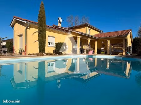 maison 7 pièces 145 m²