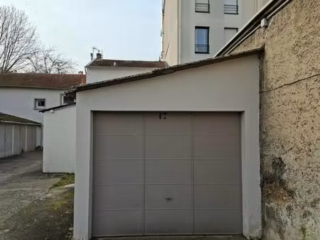garage/box 14 m² lyon