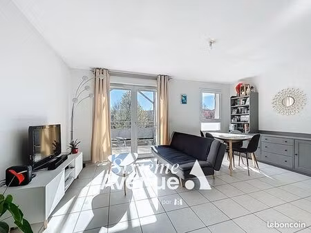 appartement 3 pièces 65 m²