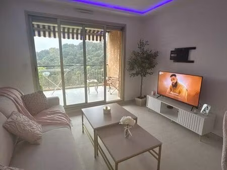 studio 1 pièce 26 m²