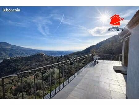 maison 8 pièces 202 m²