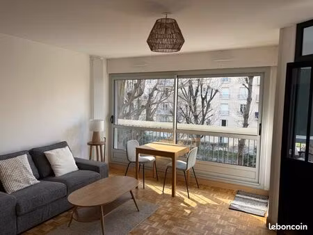 2 pièces meublé paris 18/ 45m2 calme et lumineux