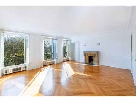 paris 7 eme - esplanade des invalides - 4 pieces -