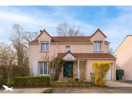 vente maison 5 pièces 122 m² le mesnil-saint-denis (78320)