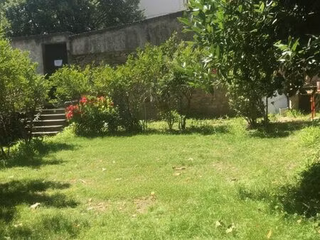 rez-de-jardin de 58 m2 - croix-rousse/eugène pons - terrasse et calme