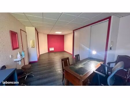 local 65 m² amberieu en bugey