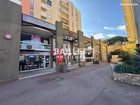 local 80 m² le cannet