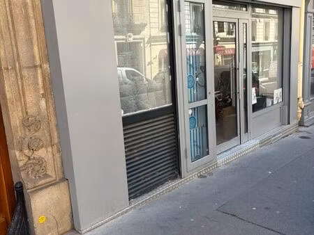 local / bureau à louer – 58 m² + réserve 15 m² – paris 9e