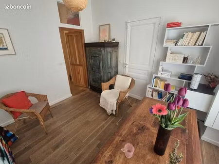 location cabinet consultation