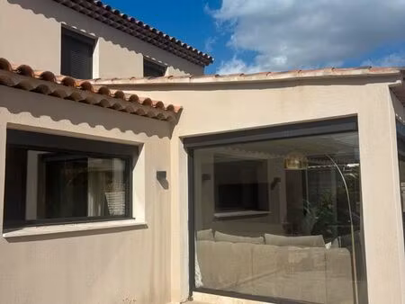 superbe villa rénovée avec piscine