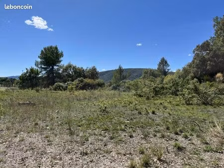 terrain 1 100 m² la roquebrussanne