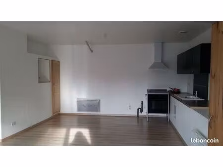 t2 bis 50m2 - centre saint pourçain