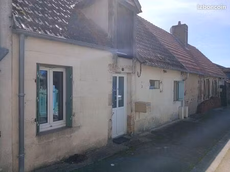 petite maison f2 avec grand jardin