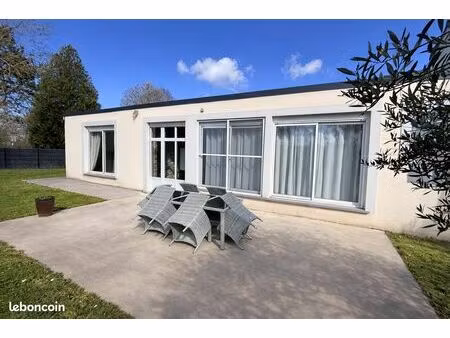 maison familiale de plain-pied 194 m² – pièce de vie 80m2 - 4 chambres  bureau – terrain 1