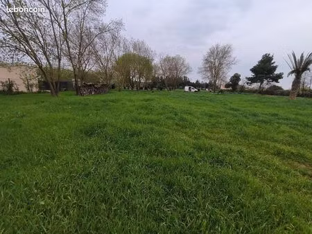 terrain  pour gens du voyage uniquement