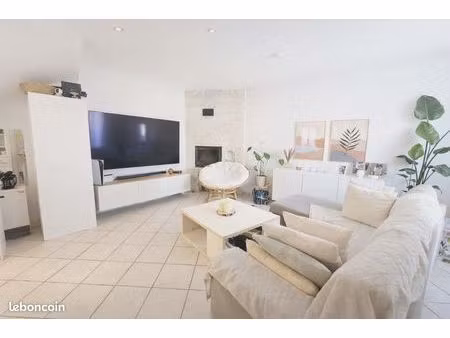 maison de village 80m²