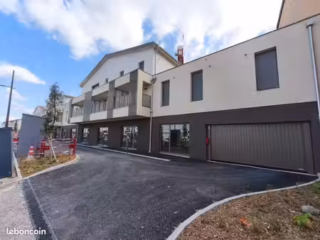 location local commercial - 75.76 m²