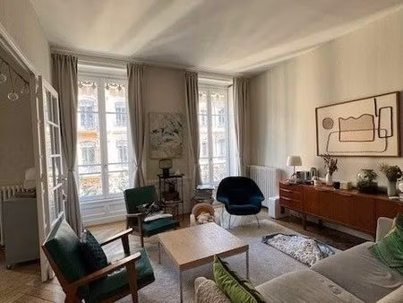 appartement 4 pièces 94 m²