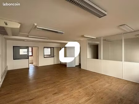 bureaux 126 m²