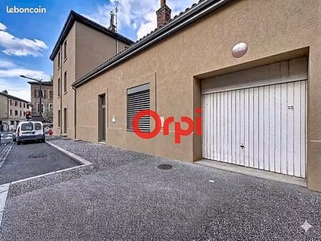 commerce santé 43 m²