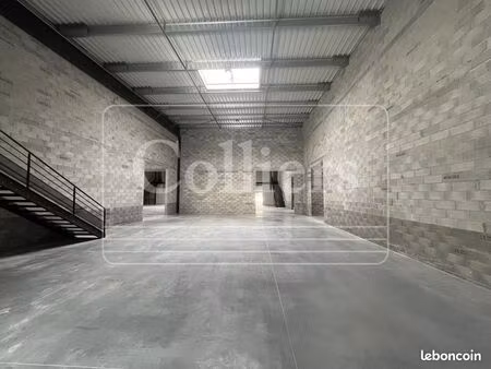 local industriel 5 794 m²