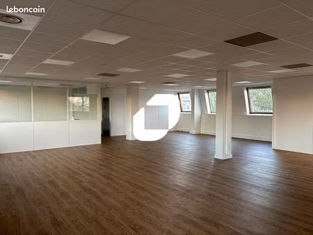 bureau 255 m²