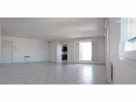 t3-4 76m2 meublé avec terrasse - vue mer - hôpital nord