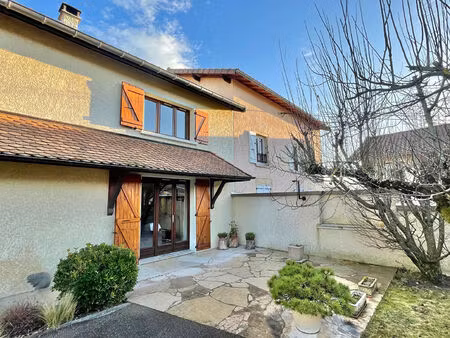 appartement duplex à aménager de 80 m² à meyrie