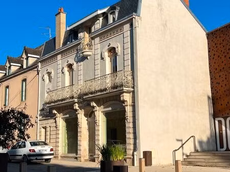 immeuble idéalement situé prox loire