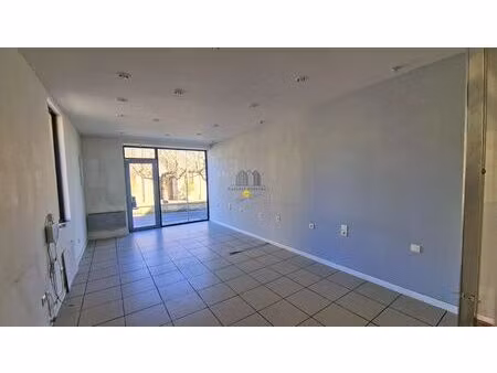 macau centre local commercial