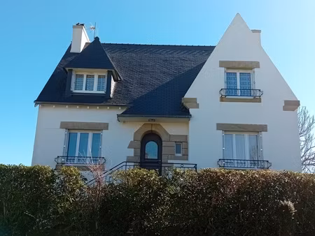 rare à sainte marine – maison proche port et plages avec beaux volumes combrit (29)
