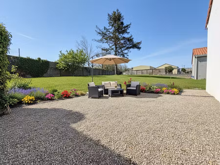 maison mauges sur loire 4 pièce(s) 100 m2