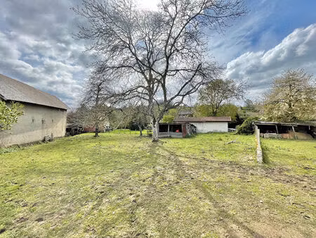 terrain constructible de 1150 m² à saint-didier-de-bizonnes