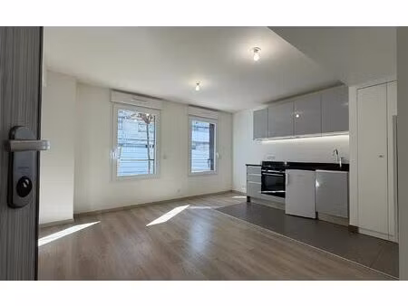 location appartement  21.6 m² t-1 à joinville-le-pont  770 €