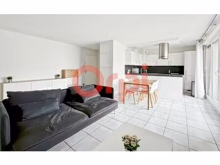 location appartement  48.22 m² t-2 à lyon 8  1 010 €