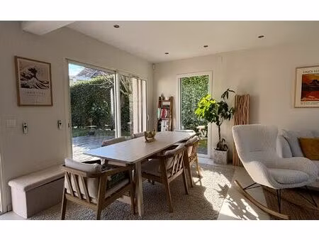 location maison  m² t-4 à gex  2 450 €