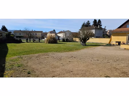 terrain bourgoin jallieu