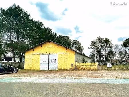 box garde meubles stockage hivernage véhicules matériaux petit entreprise