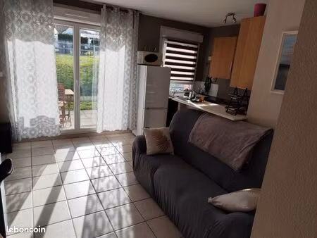 appartement en rez-de-jardin à louer à l'année