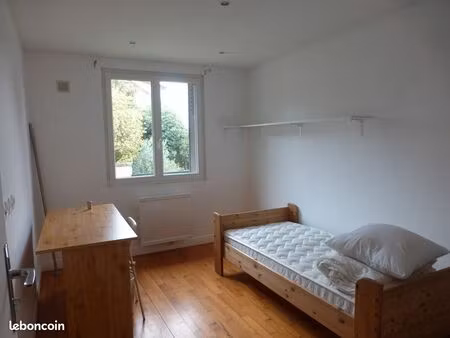 appartement 1 pièce 11 m²