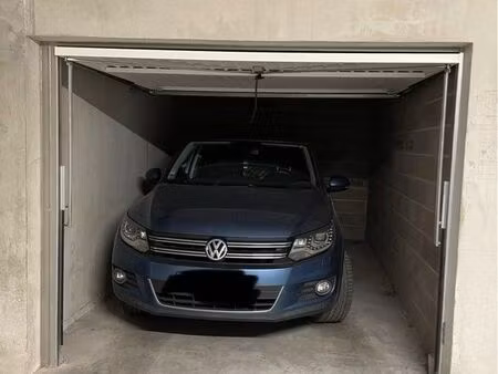 garage/box en sous-sol à louer neudorf sud