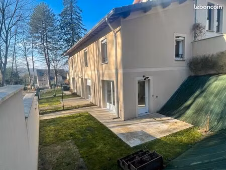 maison triplex f 3/4 avec jardin en lisière de bois + 2 parkings (disponible le 15/04/2026