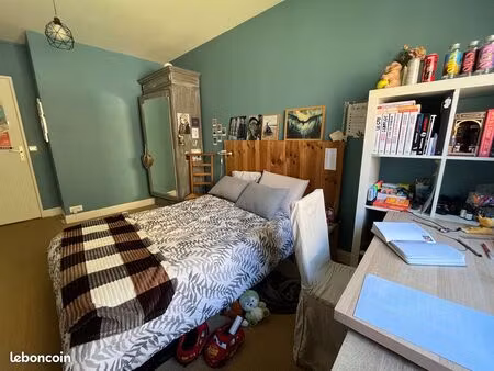 chambre 15m2 - appartement feminin et familial